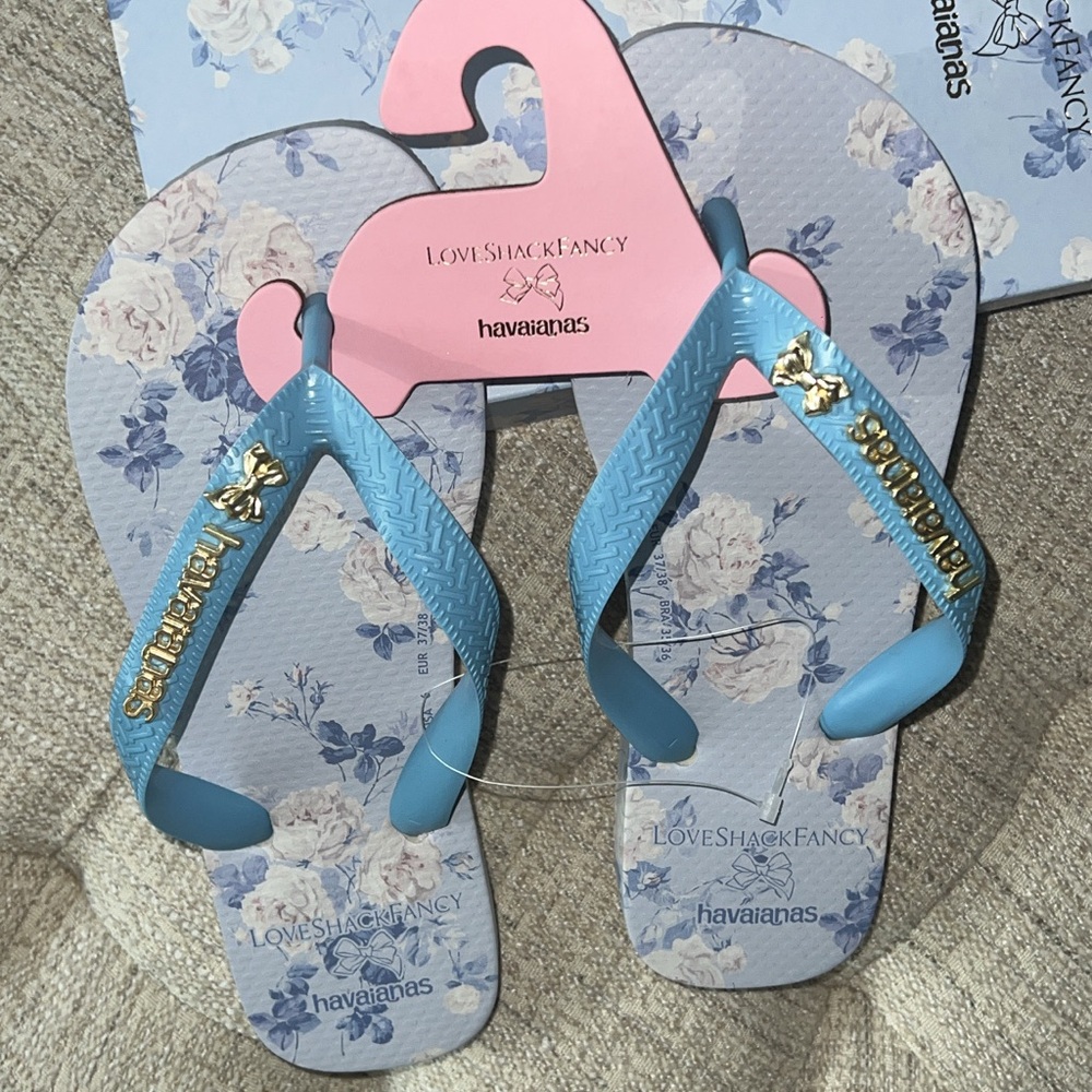 Havaianas Blue Floral Flip Flops with Gold Accents